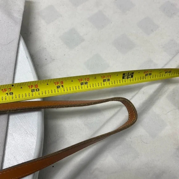 VINTAGE Dooney & Bourke Big duck Crossbody -Shoulder-BAG LEATHER WOMENS BEAUTY - Picture 11 of 16